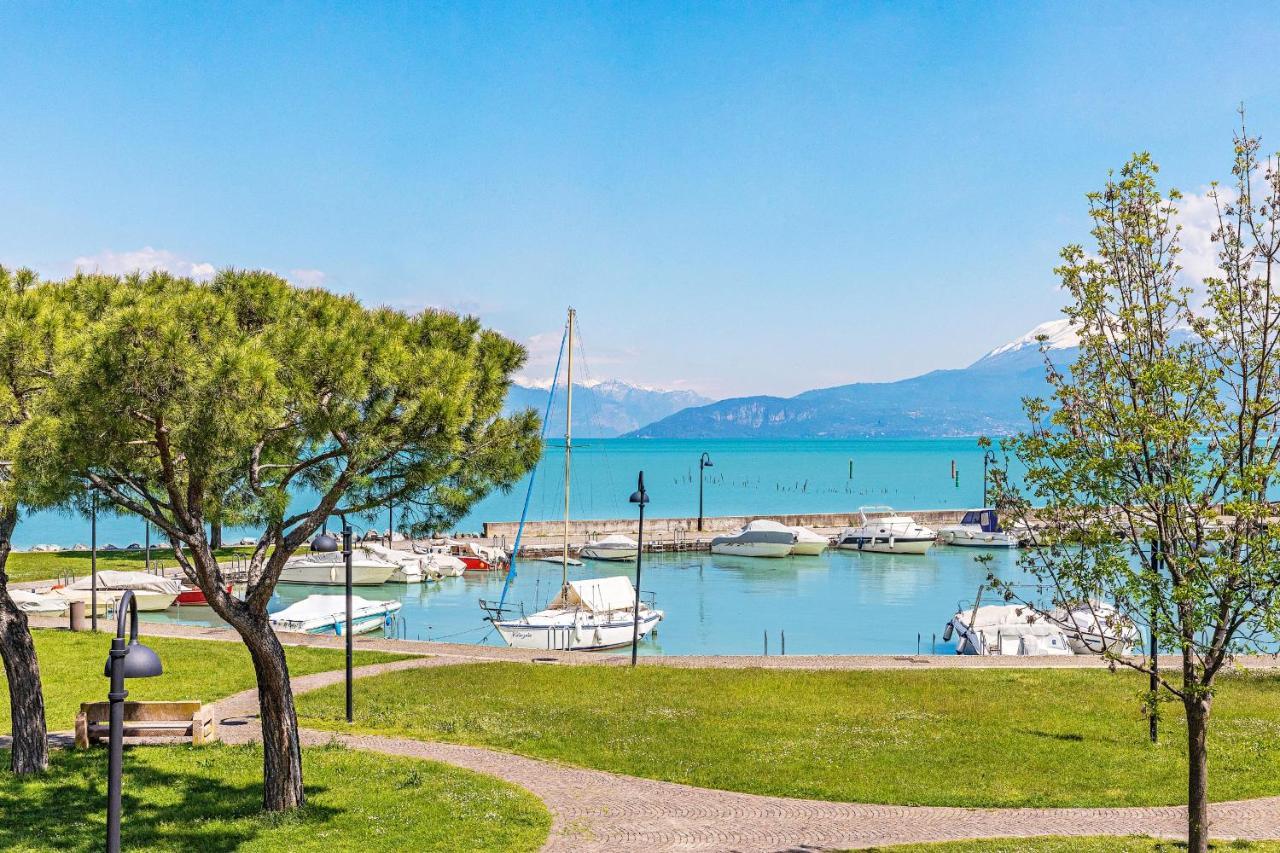 I Mosaici Apartments By Wonderful Italy Sirmione Exterior foto